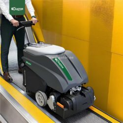 Escalator Cleaning Machine